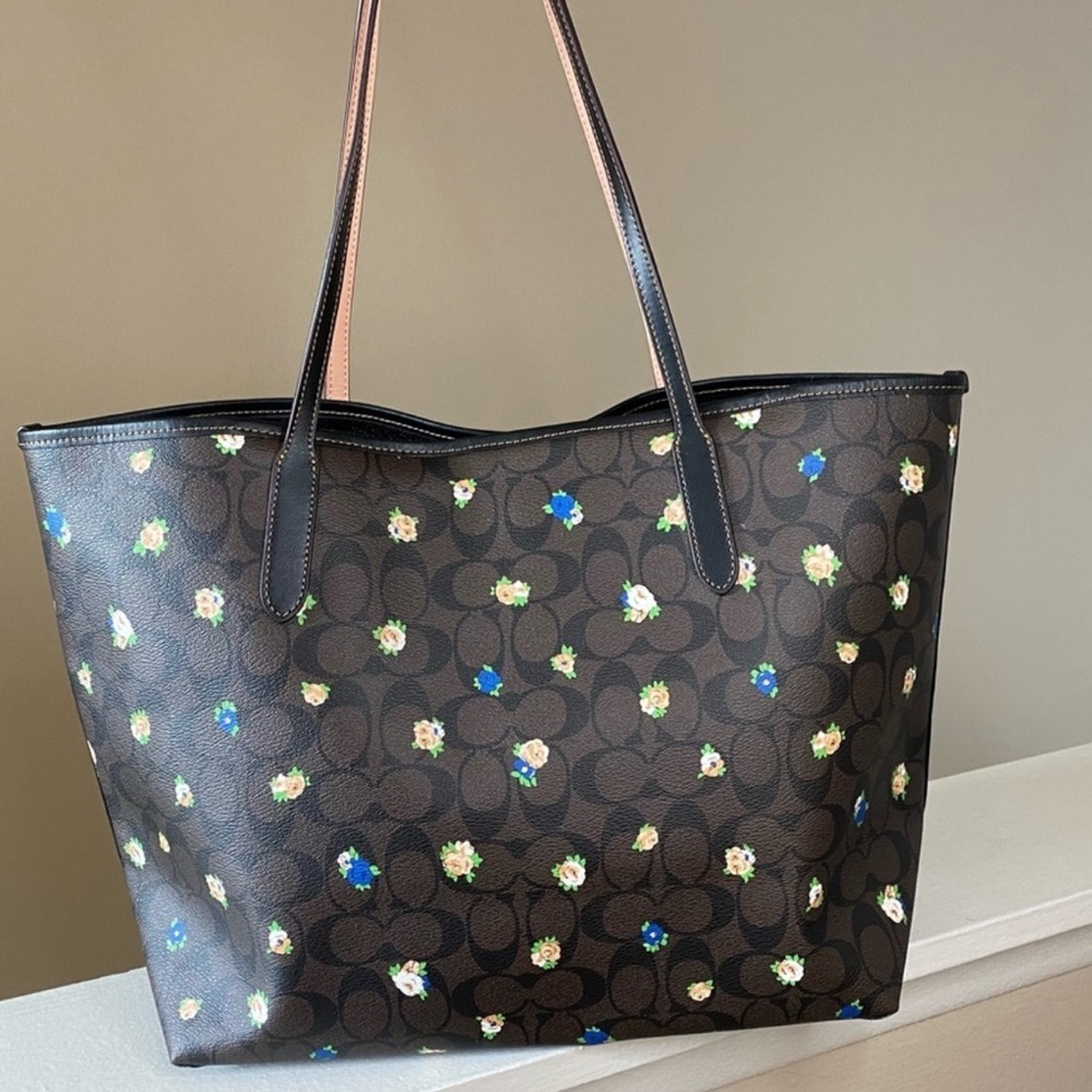 NWOT Coach City Tote Bag In Signature Canvas With Vintage Mini Rose Print - Picture 3 of 7